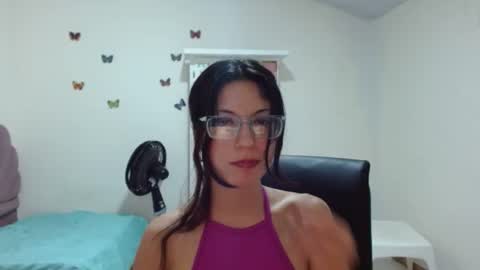 Christal Gil online show from January 2025 03:51:02 PM