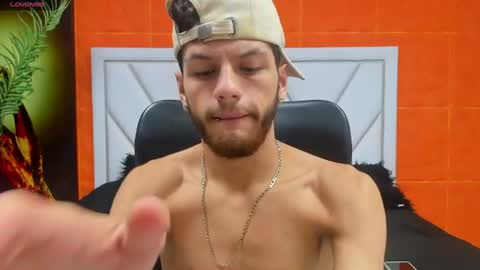 chris_grey2 online show from June 2026 11:57:01 AM