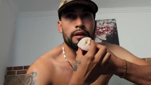 chris_kizz online show from December 2024 06:45:01 AM