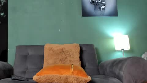 Chriz online show from January 2025 07:49:02 PM