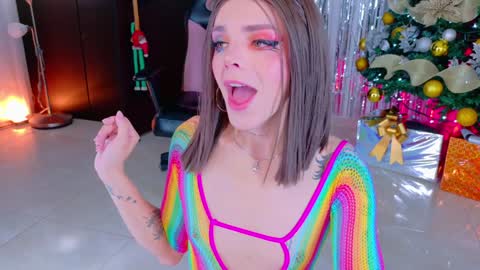 Snapshot of chris_parker01 chatting on December 2024 12:08:02 PM juli Instagram july rv17 - Twitter juli rv17 online show from December 2024 12:08:02 PM