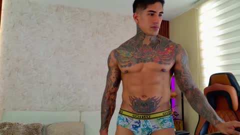 chris reilly online show from December 2025 01:20:01 PM