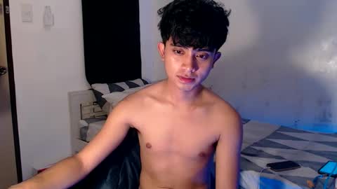 Snapshot of chris_walker22 chatting on October 2025 05:42:01 PM Shawty Chris online show from October 2025 05:42:01 PM