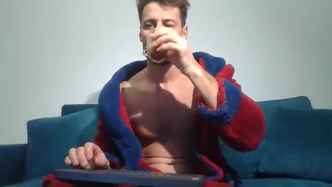 chrisaron online show from December 2025 04:20:02 AM