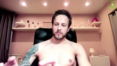 Snapshot of chriscarrey chatting on January 2025 12:31:02 AM Chris online show from January 2025 12:31:02 AM