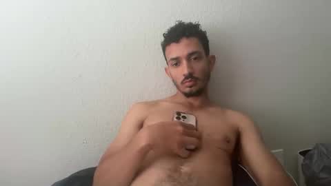 chrislover2125 online show from April 2026 04:32:02 PM