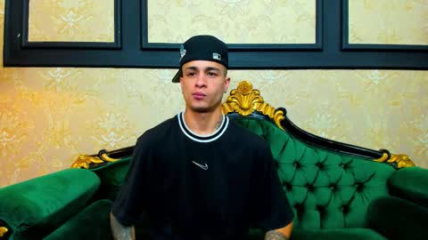 Snapshot of chrismckay_ chatting on November 2025 11:33:02 AM Chris online show from November 2025 11:33:02 AM