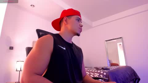 chrismorgan24 online show from November 2025 07:03:02 PM