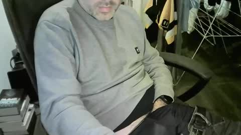 chrisprngr online show from January 2026 08:47:01 PM