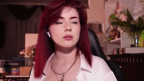chriss_foxx online show from October 2025 03:18:01 PM