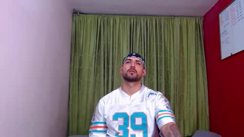 chriss_james online show from October 2025 01:06:02 AM