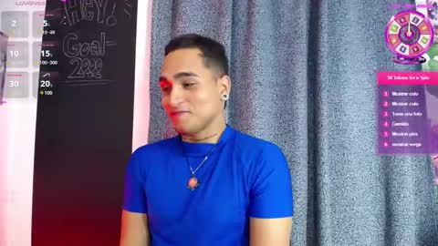 Snapshot of chriss_wg_ chatting on February 2025 04:56:02 AM Christian Wang online show from February 2025 04:56:02 AM