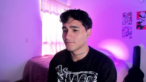 Snapshot of chriss_wg_ chatting on February 2026 07:28:02 PM Christian Wang online show from February 2026 07:28:02 PM