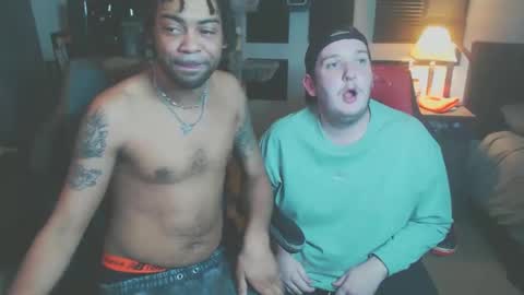 Snapshot of chrissavant chatting on December 2024 04:09:01 AM Chris Savant online show from December 2024 04:09:01 AM