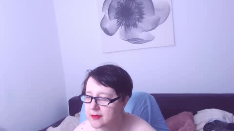 Christa online show from April 2026 02:16:01 AM