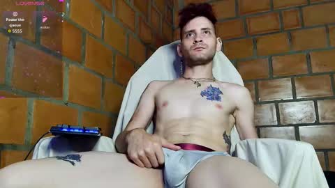 Snapshot of christb01 chatting on November 2025 06:13:02 AM ChristB online show from November 2025 06:13:02 AM