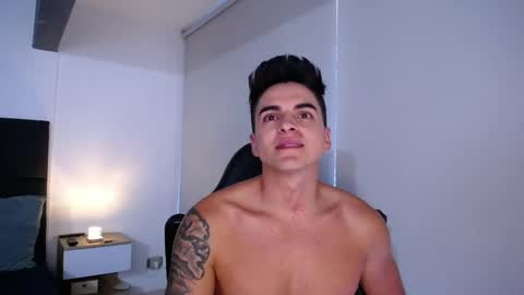 Snapshot of christianvalenzia chatting on January 2025 01:30:01 PM Christian online show from January 2025 01:30:01 PM