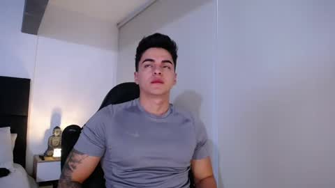 Snapshot of christianvalenzia chatting on March 2025 12:12:02 PM Christian online show from March 2025 12:12:02 PM