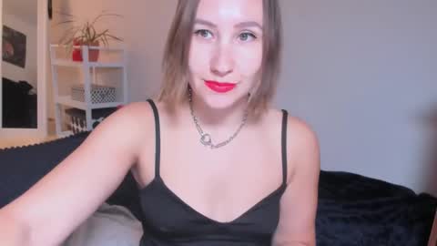 christina rosse online show from October 2025 10:49:01 AM