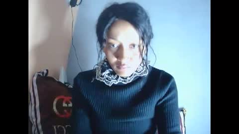 christine213 online show from November 2025 01:17:01 AM