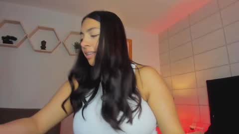 Snapshot of christine_harper chatting on October 2025 12:39:02 PM Christine online show from October 2025 12:39:02 PM