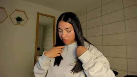 Christine  online show from April 2026 12:05:02 PM