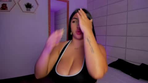 Christine  online show from April 2026 12:21:01 PM