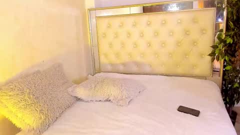 Snapshot of christopher_hunter chatting on February 2026 04:33:01 AM Chrisopher Hunter online show from February 2026 04:33:01 AM