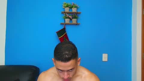 Christopher online show from December 2024 01:42:01 AM