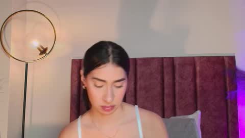 Christy online show from November 2025 06:51:01 PM