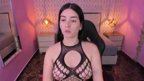 Snapshot of christy_teigen chatting on November 2025 07:36:02 PM CHRISTY online show from November 2025 07:36:02 PM