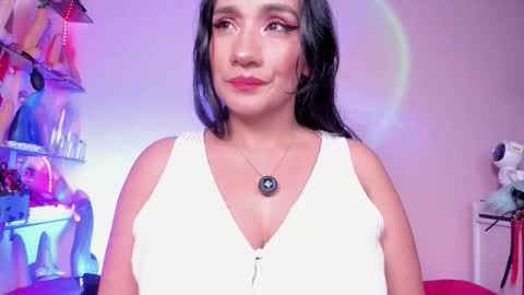 Snapshot of christymilk1 chatting on September 2025 01:41:02 AM christy online show from September 2025 01:41:02 AM