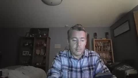 chrisw8121 online show from November 2025 05:27:02 AM