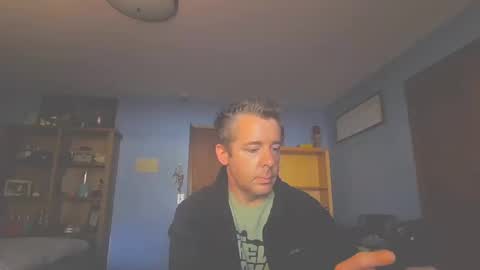 chrisw8121 online show from March 2026 02:20:02 PM