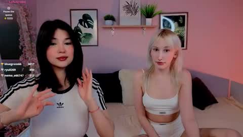 EvaBlonde TayaBrunette EliieBlack hair online show from March 2026 02:28:01 PM