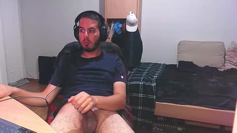 Snapshot of chromefox123 chatting on December 2025 09:09:01 PM Chromefox123 online show from December 2025 09:09:01 PM