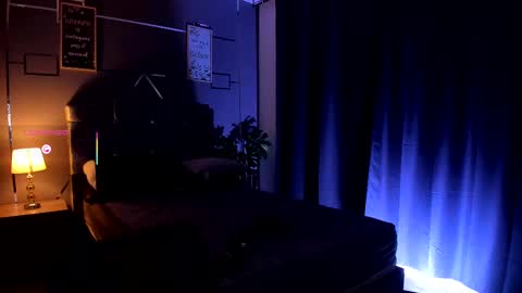 chrristopher77 online show from September 2025 12:19:01 PM