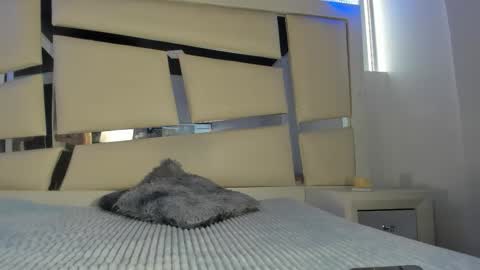 instagram chrystaljade.1 online show from March 2026 01:15:02 PM