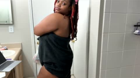 EmberEssence online show from November 2025 04:38:01 AM