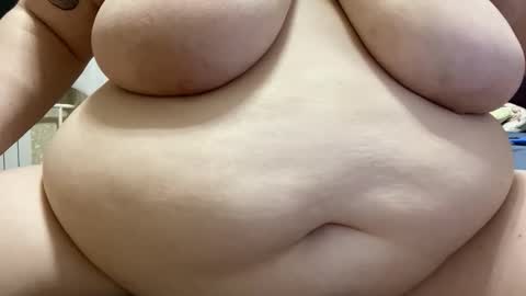 Snapshot of chubby__katie_ chatting on November 2025 02:39:01 PM Kat online show from November 2025 02:39:01 PM