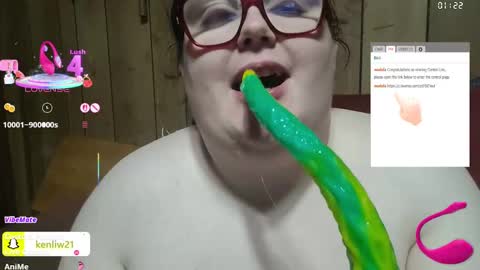 kenli online show from November 2025 09:30:02 PM