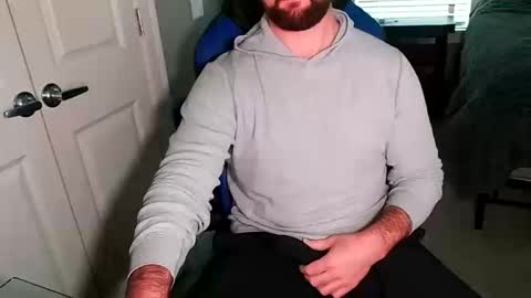 Snapshot of chuck0781 chatting on October 2025 04:05:01 PM chuck online show from October 2025 04:05:01 PM