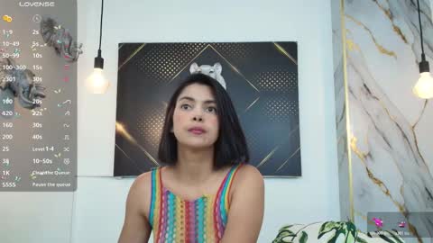 ...   ... online show from November 2025 04:34:02 AM