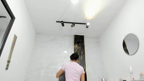 ...   ... online show from January 2026 05:01:02 AM