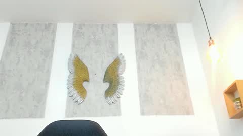 ...   ... online show from March 2026 05:44:01 AM