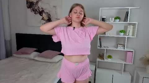 Snapshot of cicelyibrahim chatting on August 2026 02:41:02 PM Marla online show from August 2026 02:41:02 PM