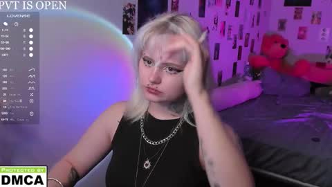 Helen and Teya online show from January 2026 02:32:02 PM