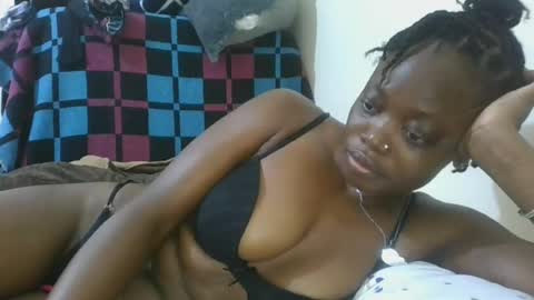 Snapshot of cilia_petite chatting on June 2026 12:03:02 PM cilia petite online show from June 2026 12:03:02 PM