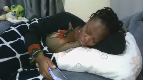 Snapshot of cilia_petite chatting on July 2026 08:21:02 AM cilia petite online show from July 2026 08:21:02 AM