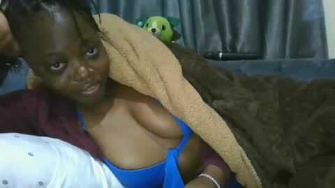 Snapshot of cilia_petite chatting on July 2026 02:05:17 AM cilia petite online show from July 2026 02:05:17 AM